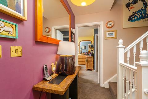 17 Clos Dewi Sant, Canton, Cardiff, CF11 9EW