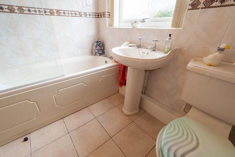 2 Bosley Close, Darwen, BB3 3LF