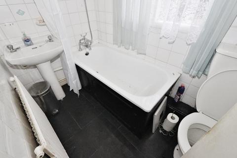 41 Globe Road, Hornchurch, RM11 1BW