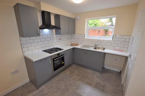 3 bedroom end of terrace house to rent, Doncaster Road, Mexborough