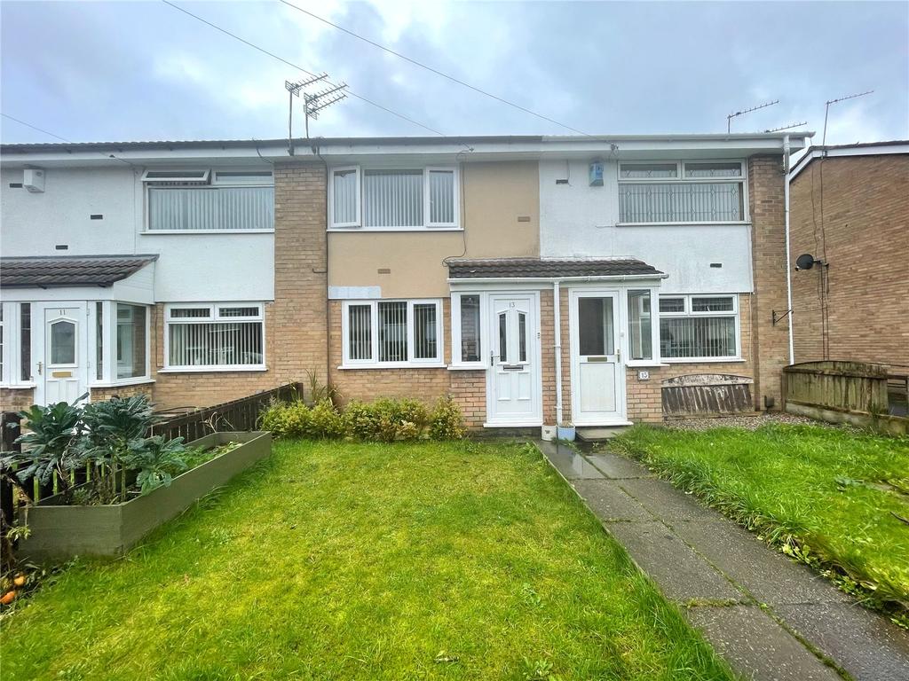 Oxford Drive, Middleton, Manchester, M24 2 bed terraced house £130,000