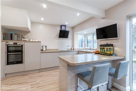 20 Great Meadow, Shaw, Oldham, OL2 7PX