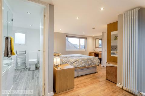 20 Great Meadow, Shaw, Oldham, OL2 7PX