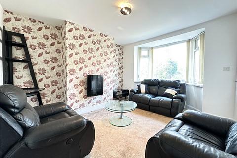 3 bedroom terraced house to rent, St Michaels Lane, Leeds