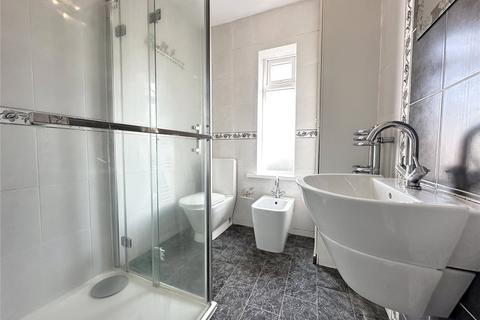 3 bedroom terraced house to rent, St Michaels Lane, Leeds