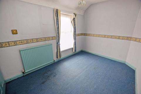 16 Hazel Road, Exeter, EX2 6HJ