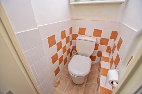 16 Hazel Road, Exeter, EX2 6HJ