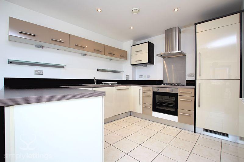Orchard House, Hove 2 bed flat £1,700 pcm (£392 pw)