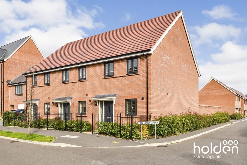 Mons Way, Maldon, CM9 2 bed end of terrace house £320,000