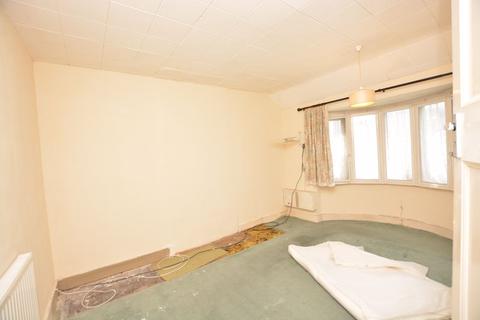 107 Berkeley Avenue, Hounslow, TW4 6LD