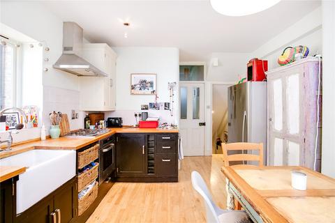 2 bedroom apartment for sale, Clapham Common West Side, London, SW4