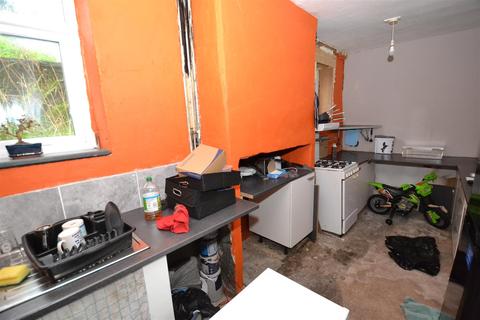 45 Back Heights Road, Thornton, Bradford, BD13 3RP