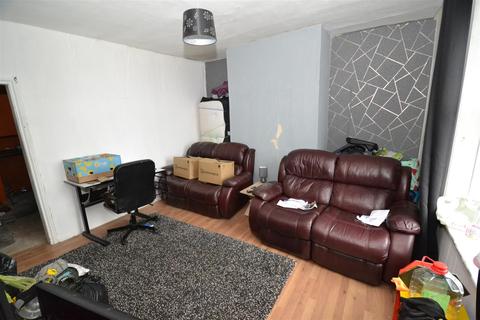 45 Back Heights Road, Thornton, Bradford, BD13 3RP