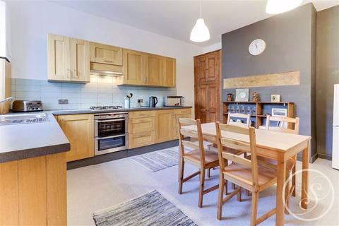 2a Bank View, Leeds, LS7 2EX
