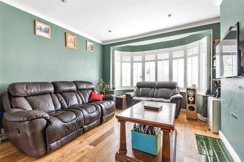 3 Timbercroft, Epsom, KT19 0TH