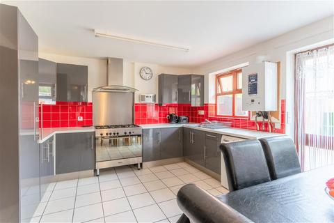 67 Walnut Road, London, E10 5TR