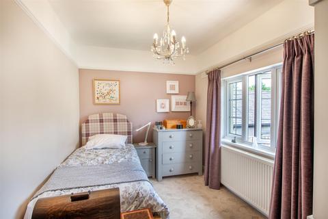 Edge View Hope Road, Bamford, Hope Valley, S33 0AL