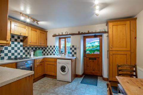 Oak Cottage, 7 Downing Row, Hathersage, Hope Valley, S32 1AT