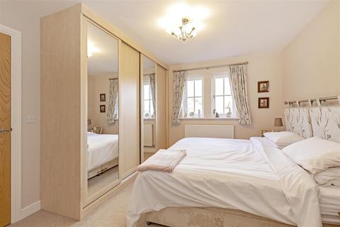 24 Glebe Park, Eyam, Hope Valley, S32 5RH