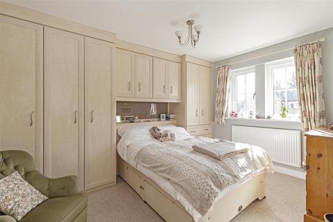 24 Glebe Park, Eyam, Hope Valley, S32 5RH