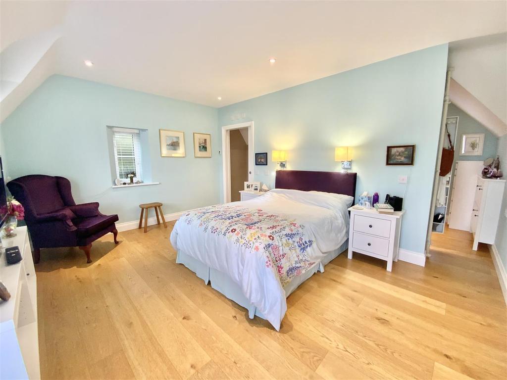 Master Suite - Bedroom
