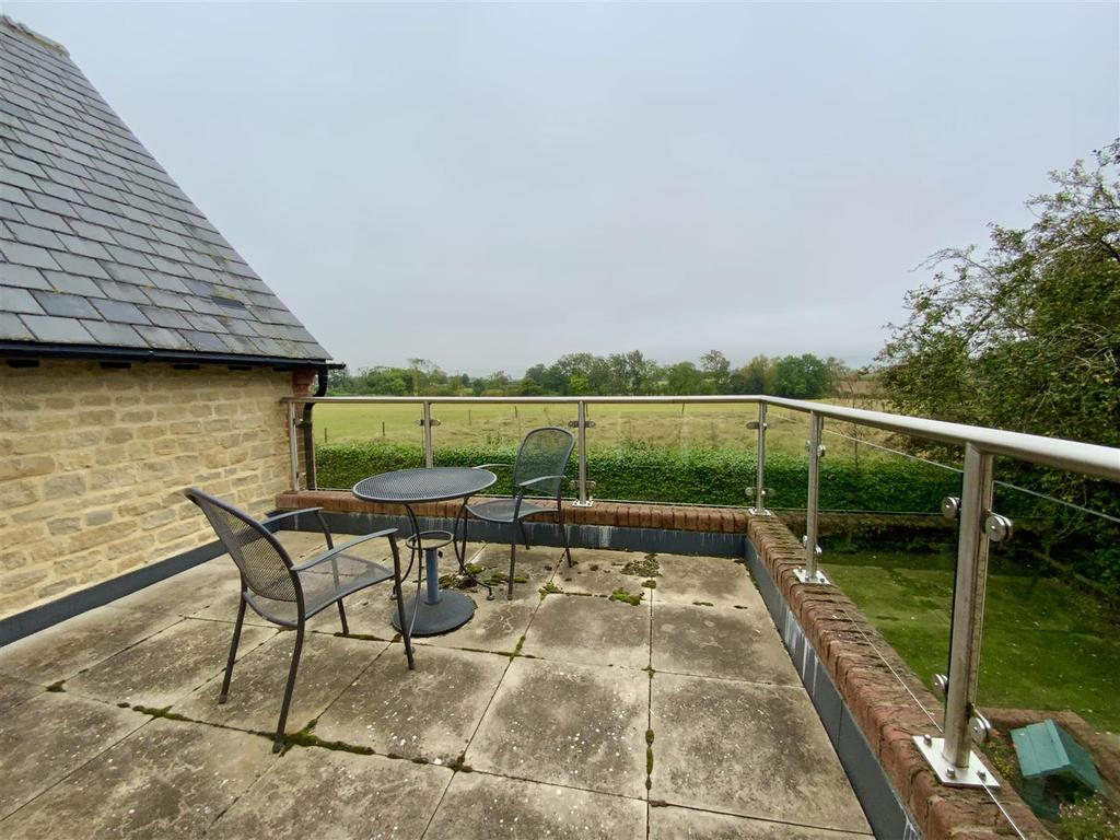 Master Suite - Roof Terrace