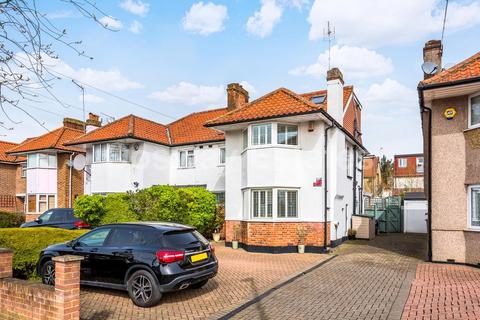 10 Devonshire Road, London, NW7 1LL