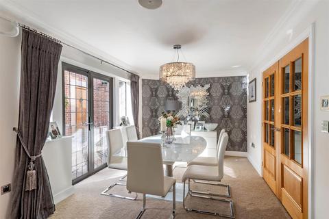 Heyes House, 9 Doncaster Road, Braithwell, Rotherham, S66 7BB