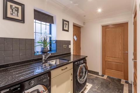 Heyes House, 9 Doncaster Road, Braithwell, Rotherham, S66 7BB