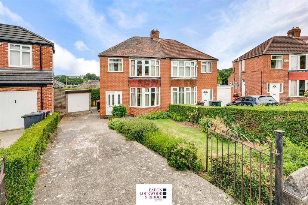Reresby Crescent, Whiston 3 bed semidetached house £185,000