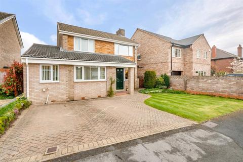 3 bedroom detached house for sale - Chevril Court, Wickersley