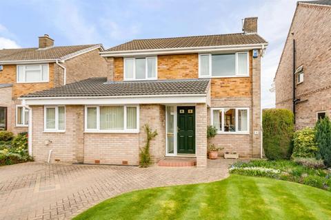 3 bedroom detached house for sale - Chevril Court, Wickersley