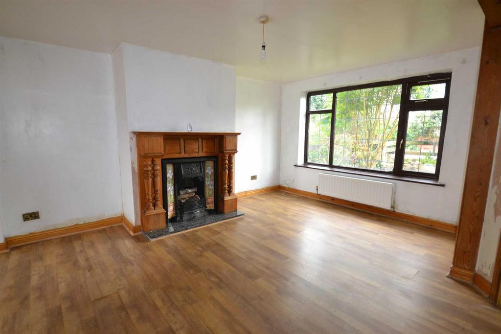 Stryd Llewelyn, Llanfaes 3 bed semidetached house for sale £139,950