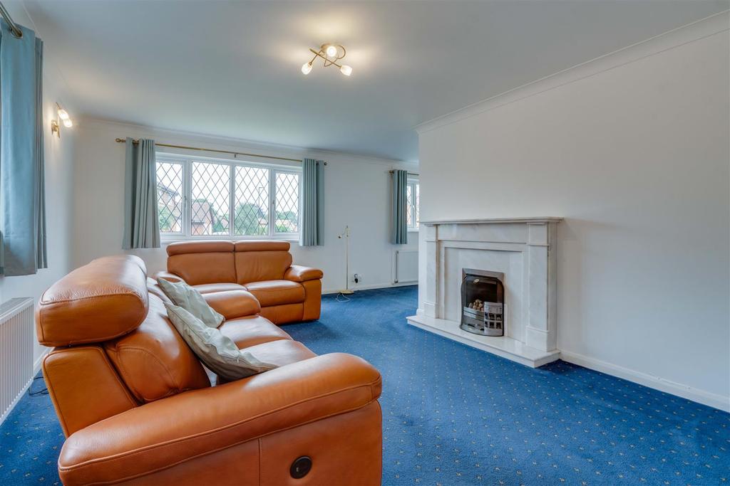 The Hollows, Auckley 3 bed detached bungalow £300,000