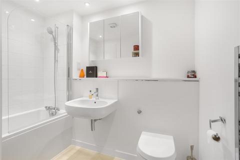 12 North Street, Carshalton, SM5 2HU