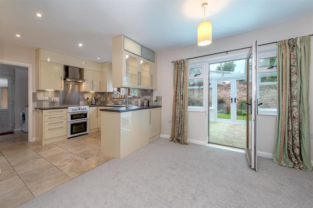 Wilsons Close, Nether Stowey, Bridgwater 4 bed detached house £425,000