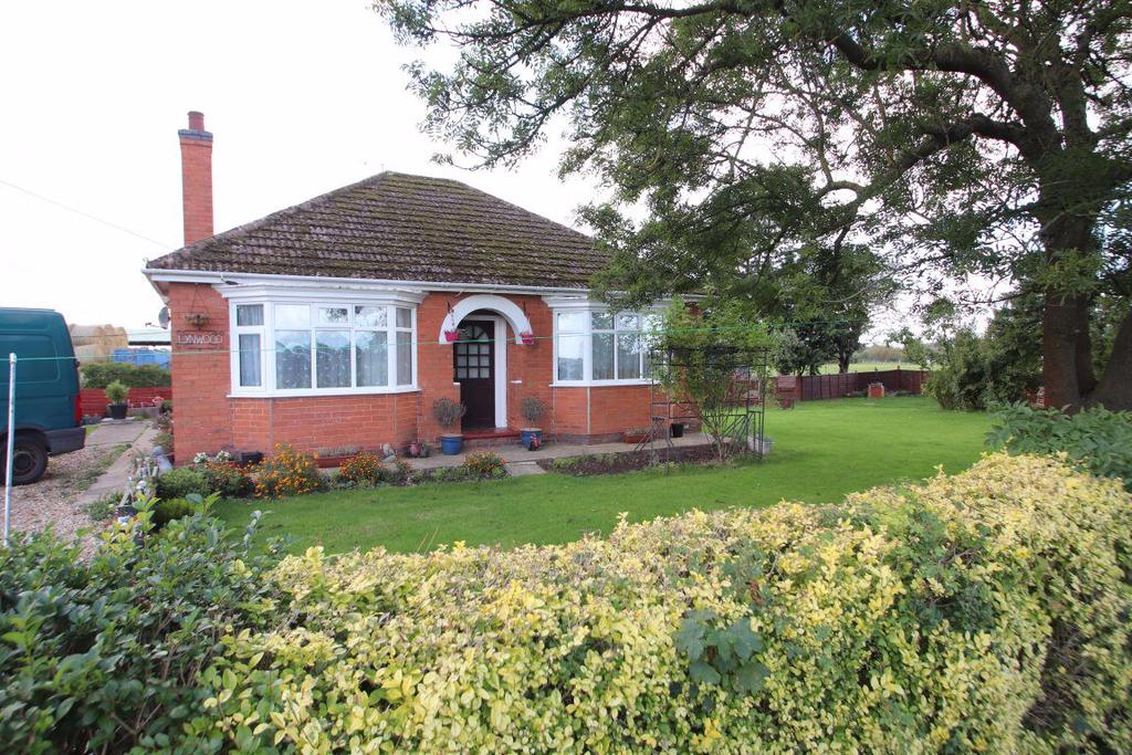 FRAMPTON FEN LANE, FRAMPTON FEN 2 bed bungalow £650 pcm (£150 pw)