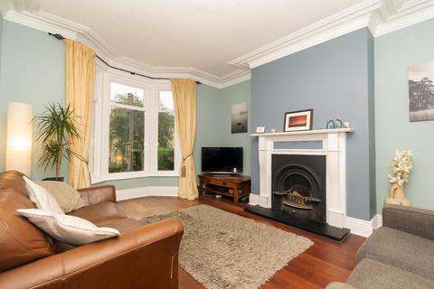 48 Carrbottom Road, Greengates, Bradford, BD10 0BD