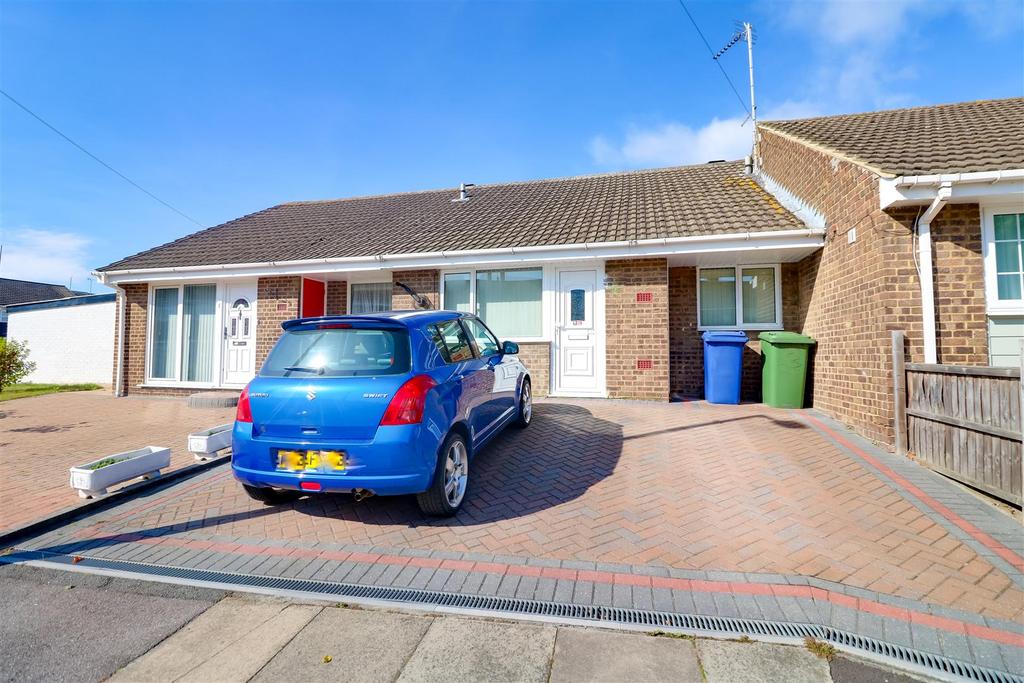 Tomkins Close, StanfordLeHope 2 bed house £275,000