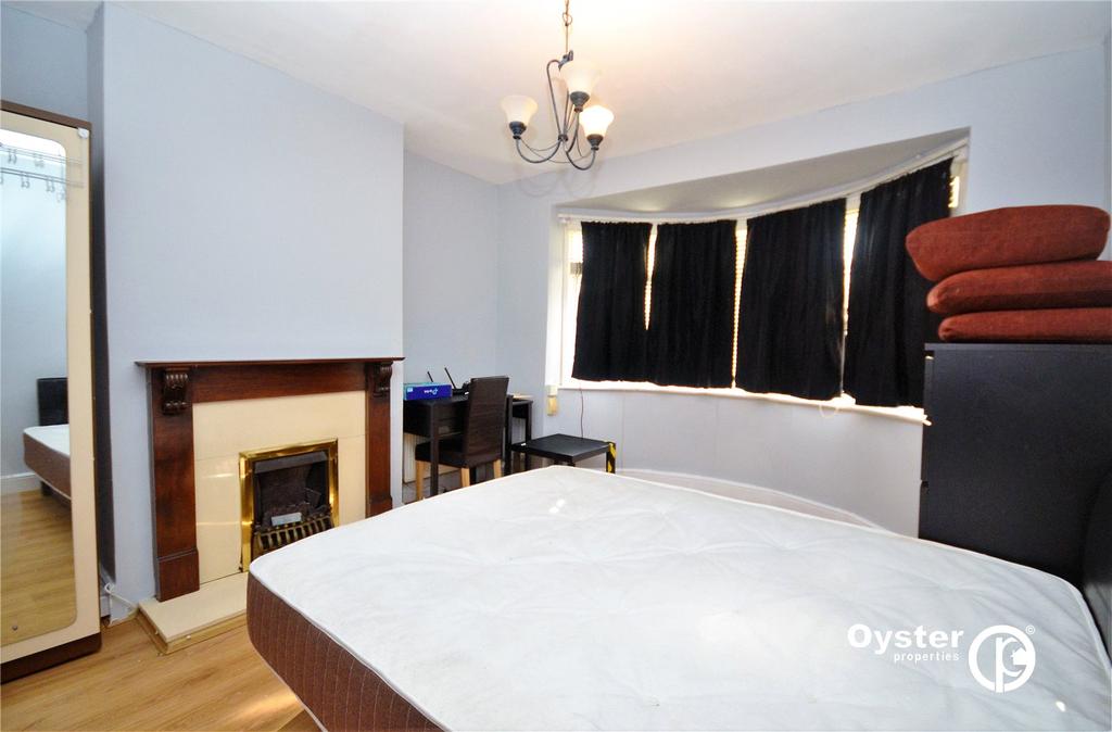 Bowes Road, Arnos Grove, N11 1 bed apartment £1,100 pcm (£254 pw)