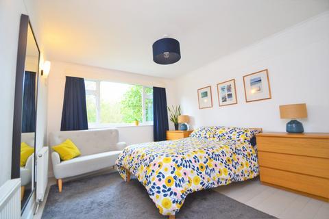 8 Hocombe Drive, Chandler's Ford, Eastleigh, SO53 5QE
