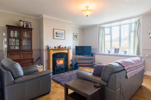 86 Carrbottom Road, Greengates, Bradford, BD10 0BD