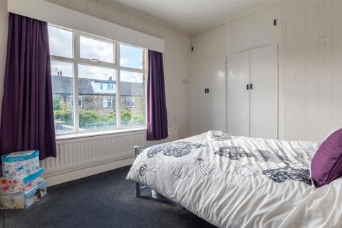 86 Carrbottom Road, Greengates, Bradford, BD10 0BD