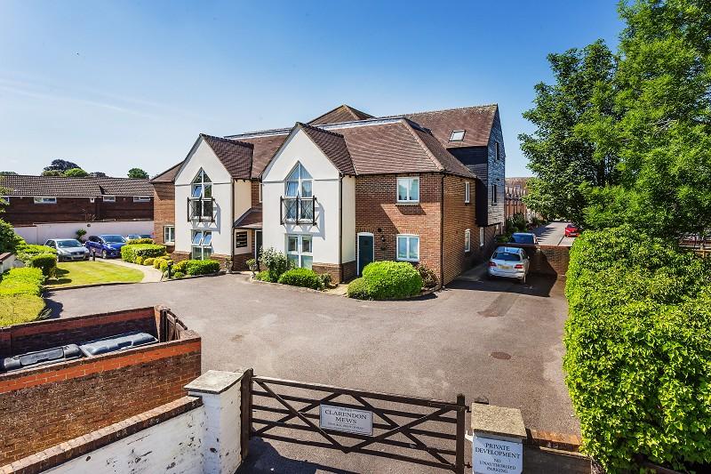 Clarendon Mews, Parkers Lane... 1 bed mews £280,000