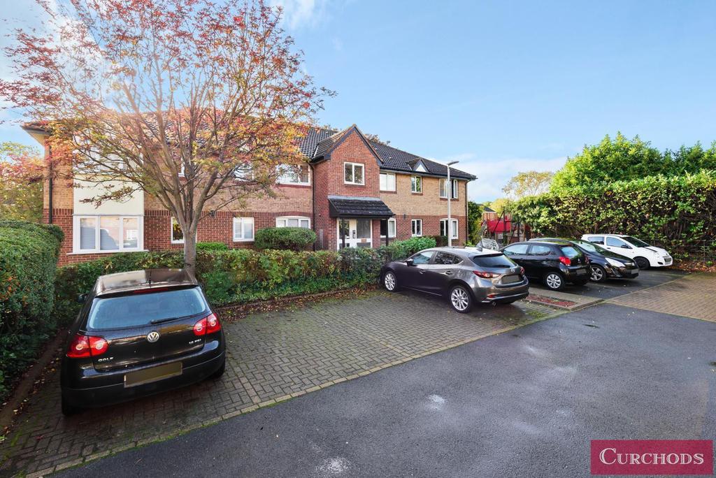 Shepperton Court, Shepperton Court Drive, Shepperton, TW17 2 bed flat