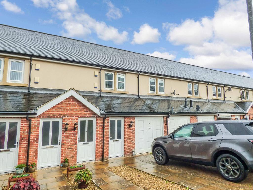 Mart Field, Rothbury, Northumberland, NE65 7NR 2 bed flat for sale £