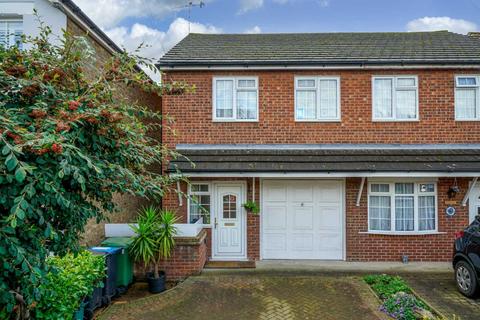 113 Horsecroft Road, Hemel Hempstead, HP1 1PX