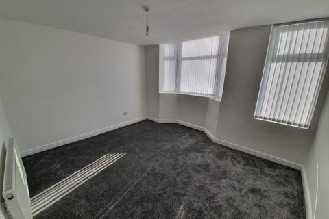 4 bedroom terraced house to rent, Dorset Road, Manchester, M19