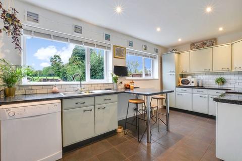 26 Parklands, Trowbridge, BA14 8NR