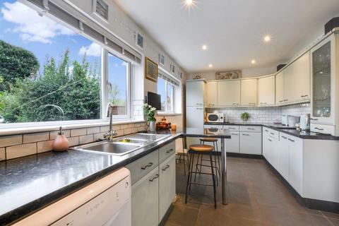 26 Parklands, Trowbridge, BA14 8NR